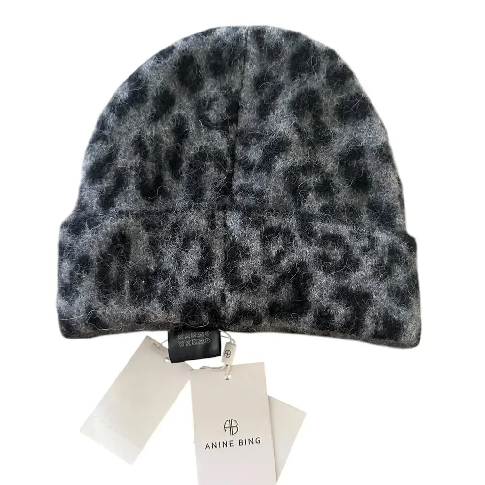 ANINE BING Elia Beanie in Grey Leopard